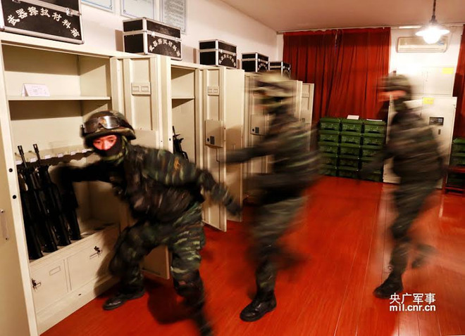 [Photo] Thượng Hải tăng an ninh trước thềm Hội nghị CICA-4 ảnh 7