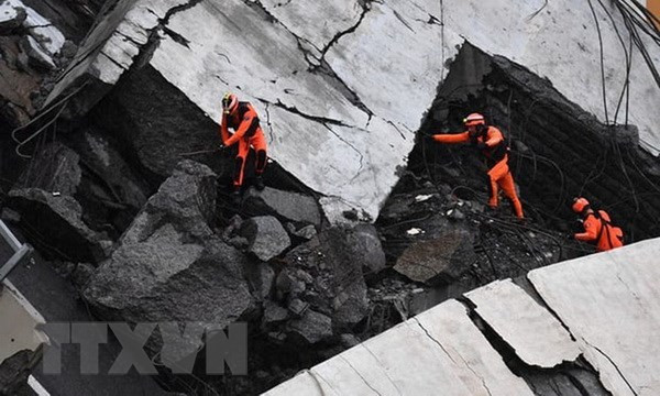 Vụ sập cầu cạn: Chính phủ Italy xem xét quốc hữu hóa cơ sở hạ tầng ảnh 1