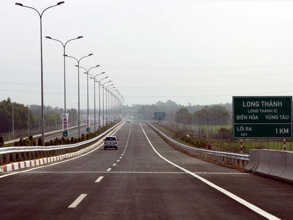 Từ 29/8, xe trên 10 tấn được vào cao tốc TP.HCM-Long Thành-Dầu Giây ảnh 1