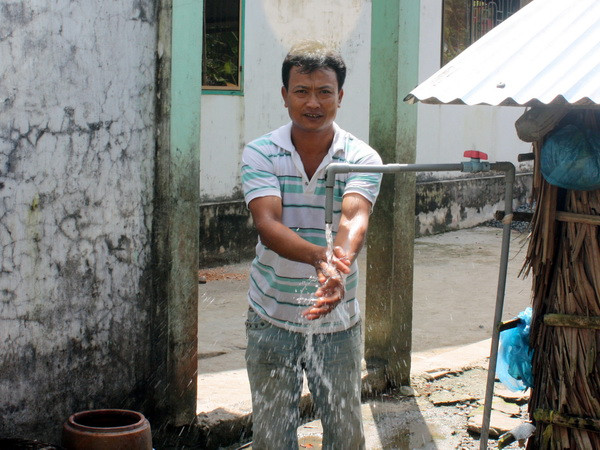 Ảnh minh họa. (Nguồn: TTXVN) 2,5 triệu người dân nông thôn Hà Nội chưa được dùng nước sạch ảnh 1