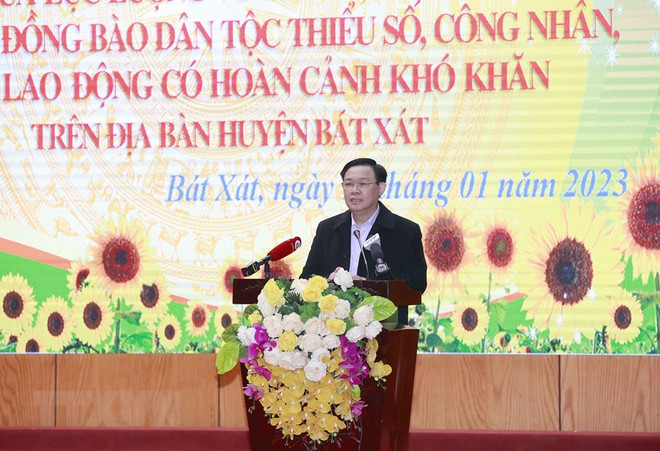 Chủ tịch Quốc hội Vương Đình Huệ phát biểu. (Ảnh: Doãn Tấn/TTXVN) Chủ tịch Quốc hội: Bảo đảm mọi nhà được vui Xuân, đón Tết ảnh 2