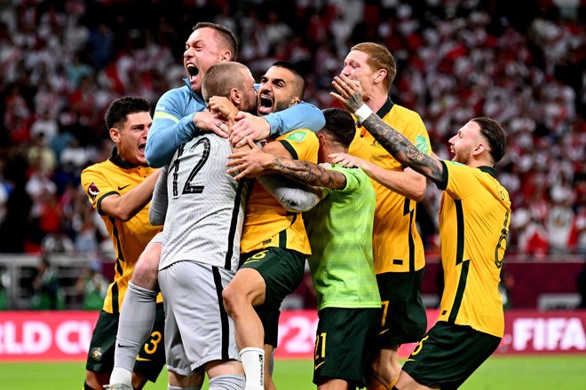 Australia giành vé dự World Cup 2022 sau loạt luân lưu may rủi ảnh 1