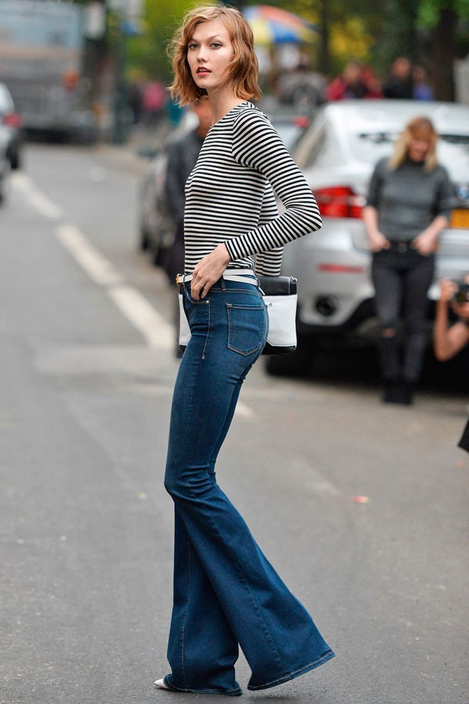 8 cách mặc Flare Jeans dạo phố giúp bạn sành điệu như sao ảnh 13