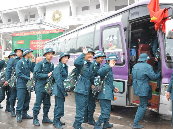 8.400 thanh niên Quân khu 7 lên đường nhập ngũ đợt 2 ảnh 1