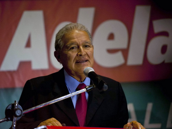 Tổng thống đắc cử El Salvador, ông Sanchez Cerén. (Nguồn: AFP/TTXVN) Tổng thống đắc cử El Salvador hoàn tất nội các mới ảnh 1