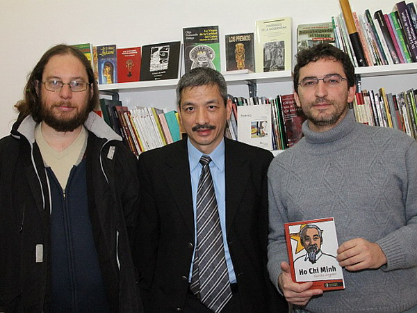 Cuốn Hồ Chí Minh tuyển tập được xuất bản tại Argentina ảnh 1