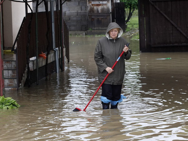 Cảnh ngập lụt ở Banja Luka, Bosnia-Herzegovia ngày 18/5. (Nguồn: AFP/TTXVN) Bosnia-Herzegovia để quốc tang những nạn nhân lũ lụt ảnh 1