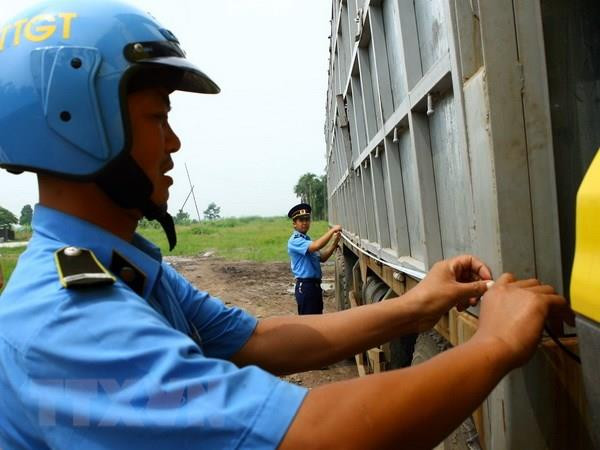 Mở đợt cao điểm xử lý tận gốc xe quá tải tung hoành ở địa phương ảnh 1