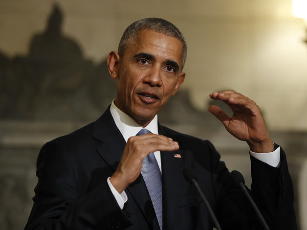 Tổng thống Mỹ Barack Obama tại cuộc họp báo ở Athens, Hy Lạp ngày 15/11. (Nguồn: AP/TTXVN) Ông Obama hy vọng người kế nhiệm sẵn sàng "đương đầu" với Nga ảnh 1