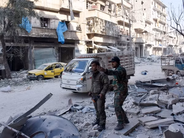 Quân đội Mỹ tiêu diệt 3 thủ lĩnh hàng đầu của IS ở Syria ảnh 1