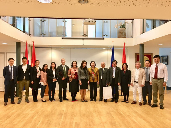 Ban Dân vận chú trọng việc dạy tiếng Việt cho kiều bào tại Hà Lan ảnh 1