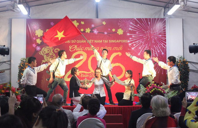 Cộng đồng người Việt tại Singapore vui Xuân, đón Tết Bính Thân ảnh 2