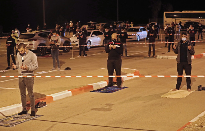 Số ca nặng tăng mạnh, Israel có thể phong tỏa xã hội trở lại ảnh 1