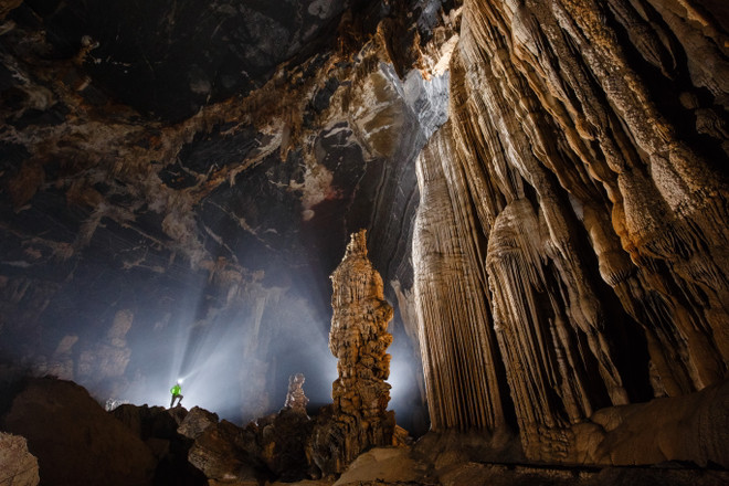 Bên trong hang Tú Làn. (Nguồn: Oxalis Adventures/Vietnam+) Hang Tú Làn: Choáng ngợp vẻ đẹp hoang sơ, kỳ diệu của tạo hóa ảnh 2