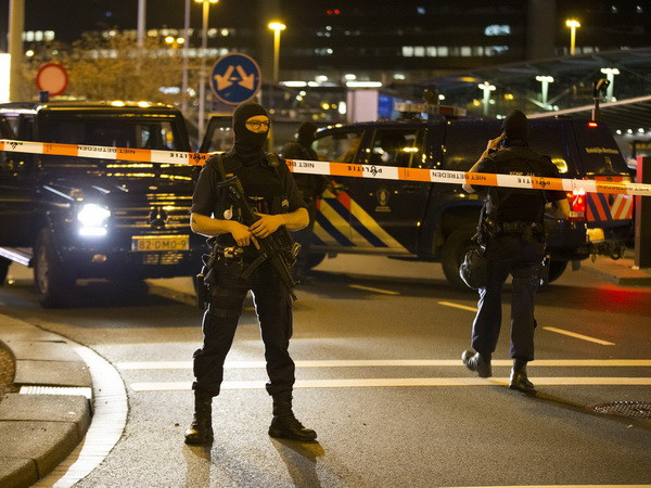 Hà Lan điều tra thông tin IS trà trộn vào dòng người nhập cư ảnh 1