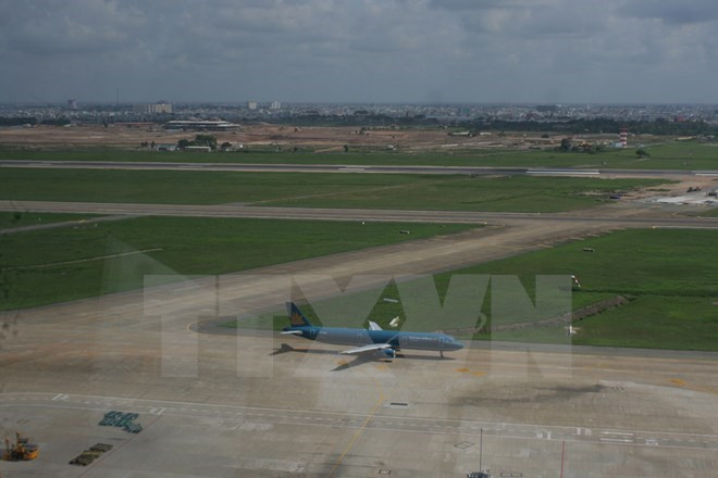Yêu cầu Bộ GTVT làm rõ giới hạn công suất của sân bay Tân Sơn Nhất ảnh 1