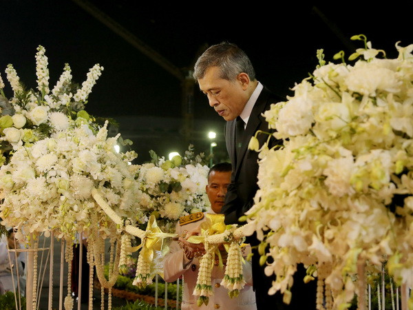 Thái Lan chuyển quyền quản lý các cơ quan hoàng gia cho Nhà vua​ ảnh 1