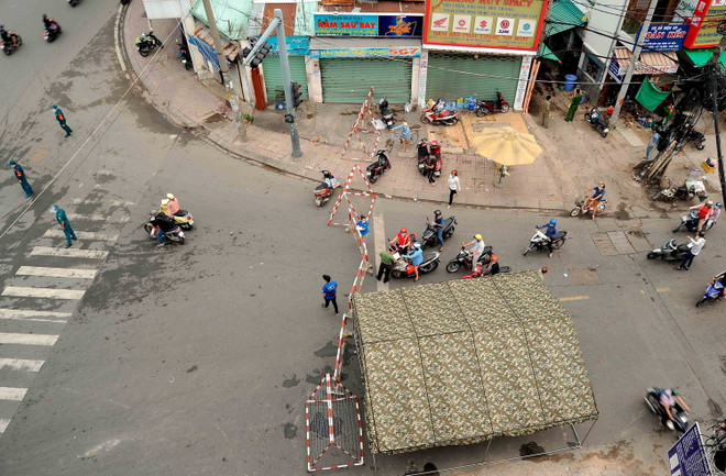 Hình ảnh quận Gò Vấp trong những ngày đầu giãn cách xã hội ảnh 3