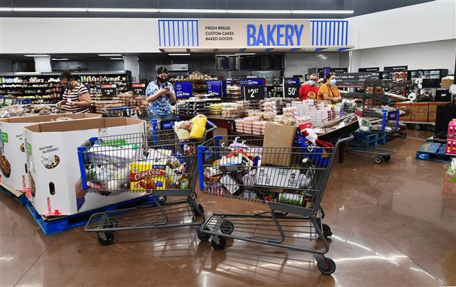 Cơ hội "hồi sinh" hoạt động mua sắm truyền thống với Black Friday ảnh 2