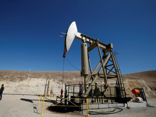 Sản lượng dầu thô của Mỹ giảm tháng thứ tư liên tiếp ảnh 1