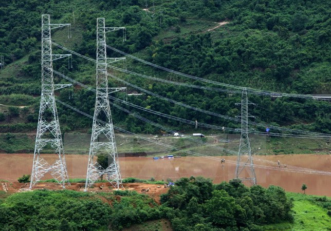 Hỗ trợ thêm gần 200 tỷ đồng để người dân 3 huyện nghèo có điện ảnh 1