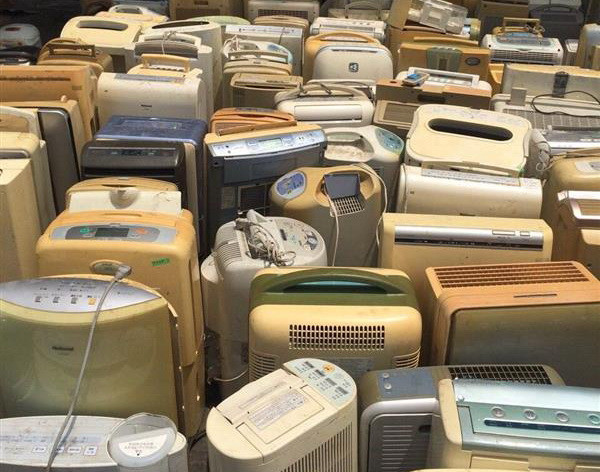 Phát hiện hàng cấm nhập khẩu khai báo là nguyên phụ liệu gia công ảnh 1