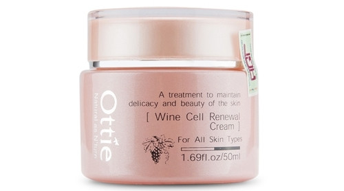 Dưỡng mắt ngay từ tuổi 20 để ngăn chặn những vết chân chim ảnh 3