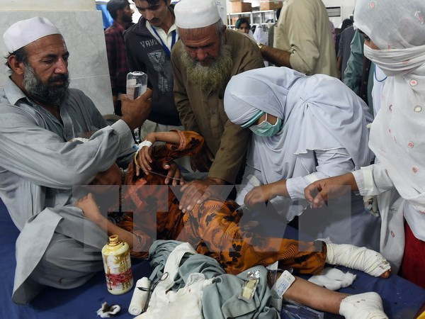 Hơn 260 người thiệt mạng do động đất kinh hoàng ở Nam Á ảnh 1