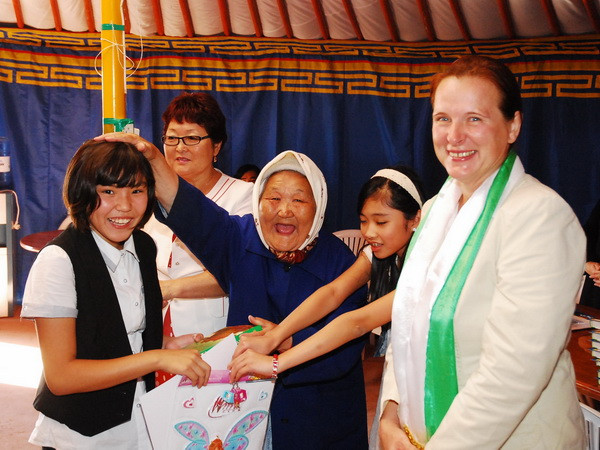 Nga mong muốn Việt Nam tham gia các dự án vì hòa bình ảnh 1