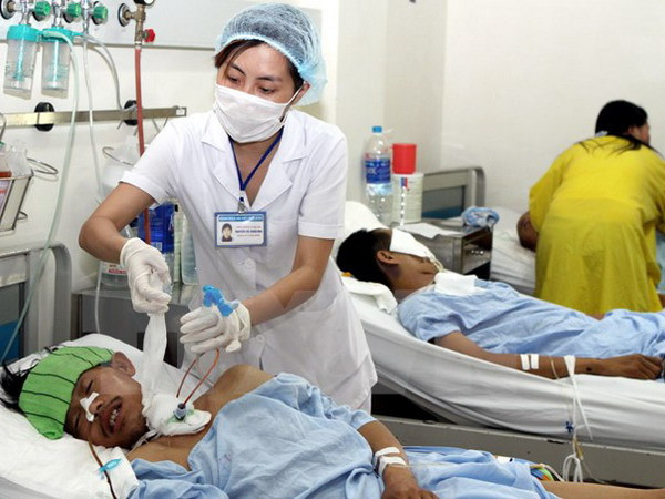 Bộ Y tế xử lý nghiêm các trường hợp chuyển tuyến sai quy định ảnh 1