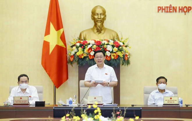 Chủ tịch Quốc hội Vương Đình Huệ. (Ảnh: Doãn Tấn/TTXVN) Phê chuẩn kết quả bầu Chủ tịch, Phó Chủ tịch HĐND 6 địa phương ảnh 1