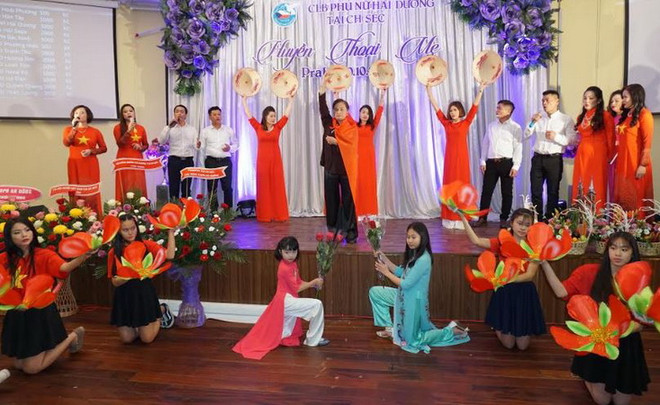 Nhiều hoạt động kỷ niệm Ngày Phụ nữ Việt Nam tại Cộng hòa Séc ảnh 1