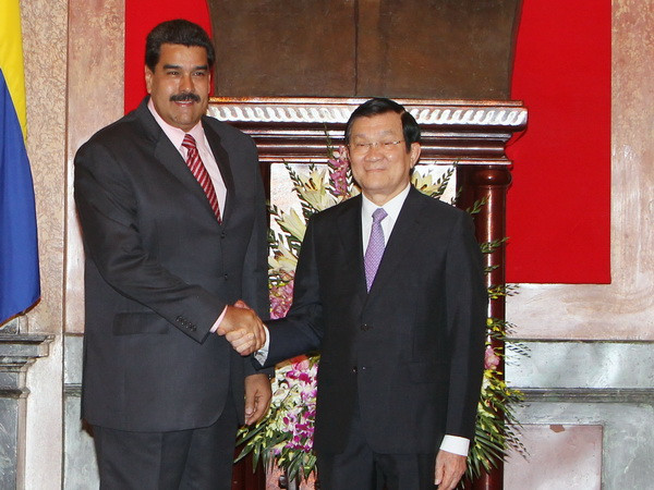 Chủ tịch nước Trương Tấn Sang hội đàm với Tổng thống Venezuela ảnh 1