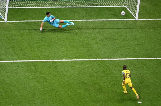 Người hùng của tuyển Ecuador ghi bàn thắng lịch sử tại World Cup ảnh 1