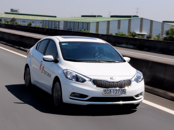 Thị trường ôtô đang có những dấu hiệu hồi phục ảnh 1