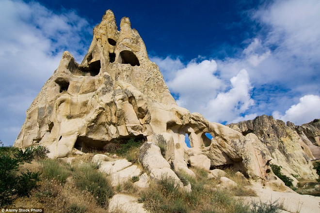 Trầm trồ với những nhà thờ có kiến trúc đẹp ngỡ ngàng trên thế giới ảnh 20