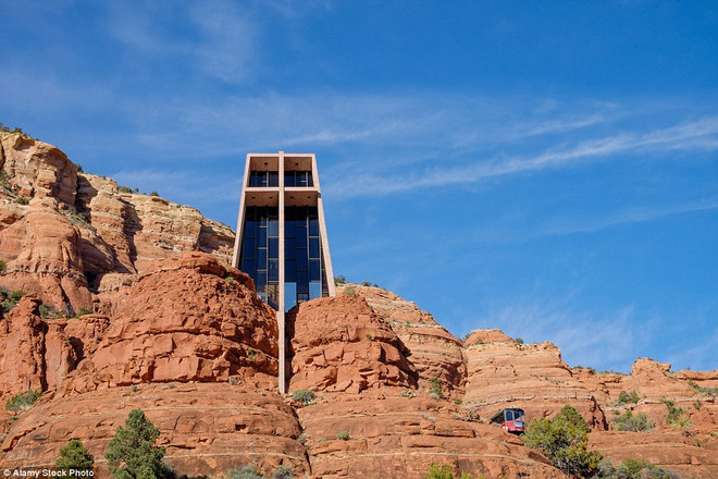 Trầm trồ với những nhà thờ có kiến trúc đẹp ngỡ ngàng trên thế giới ảnh 5