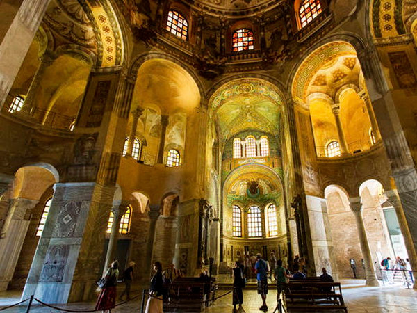 Khách du lịch đến các "thành phố nghệ thuật" ở Italy tăng mạnh ảnh 1