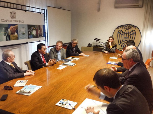 Việt Nam-Italy tăng hợp tác thương mại địa phương ảnh 1