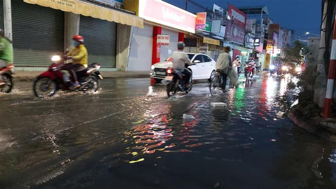 Ven biển Nam Bộ sẽ ngập sâu từ ngày 15-16/12 do thủy triều lên ảnh 1