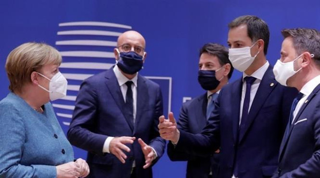 EU “mở khóa” gói chi tiêu ngân sách chung trị giá 1.800 tỷ euro ảnh 1