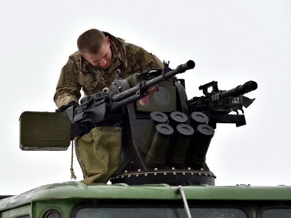 Ba Lan tuyên bố sẵn sàng bán mọi loại vũ khí cho Ukraine ảnh 1