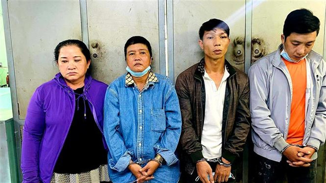 TP Hồ Chí Minh: Bắt băng nhóm chuyên móc túi trước cổng bệnh viện ảnh 1