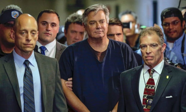 Tổng thống Mỹ ân xá cho cựu Giám đốc chiến dịch tranh cử Manafort ảnh 1