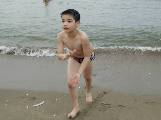 Bãi biển Cửa Lò chật cứng người trong hai ngày đầu nghỉ lễ ảnh 11