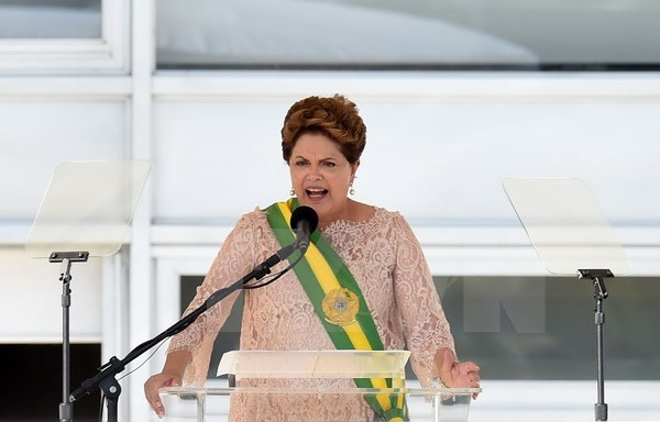 Thượng viện Brazil thông qua báo cáo phế truất Tổng thống Rousseff ảnh 1