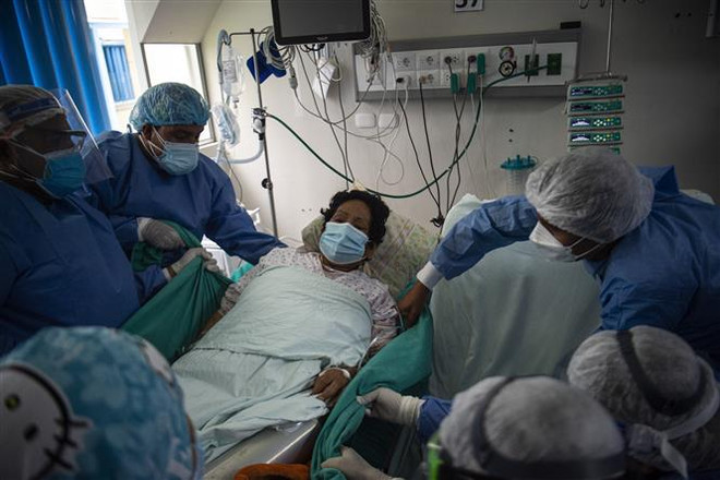 Ba ngày liền thế giới ghi nhận hơn 3 triệu ca mắc COVID-19 trong ngày ảnh 1