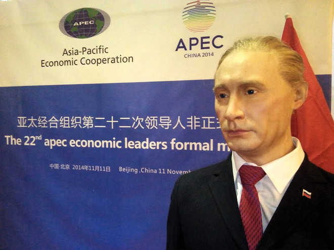 Tranh cãi về triển lãm tượng sáp chưa có tiền lệ ở Trung Quốc ảnh 1