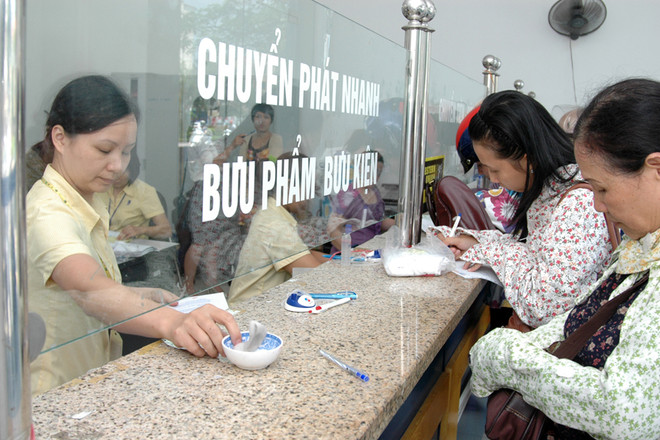 Chuyển phát hồ sơ, lệ phí xét tuyển đại học-cao đẳng qua bưu điện ảnh 1