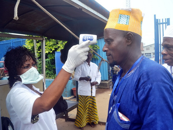 Australia có trường hợp cách ly đầu tiên do nghi nghiễm Ebola ảnh 1